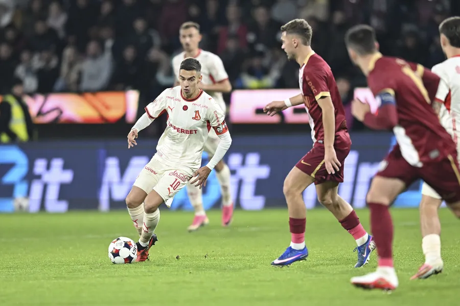 Dinamo rescue 2-2 draw after CFR Cluj’s late collapse